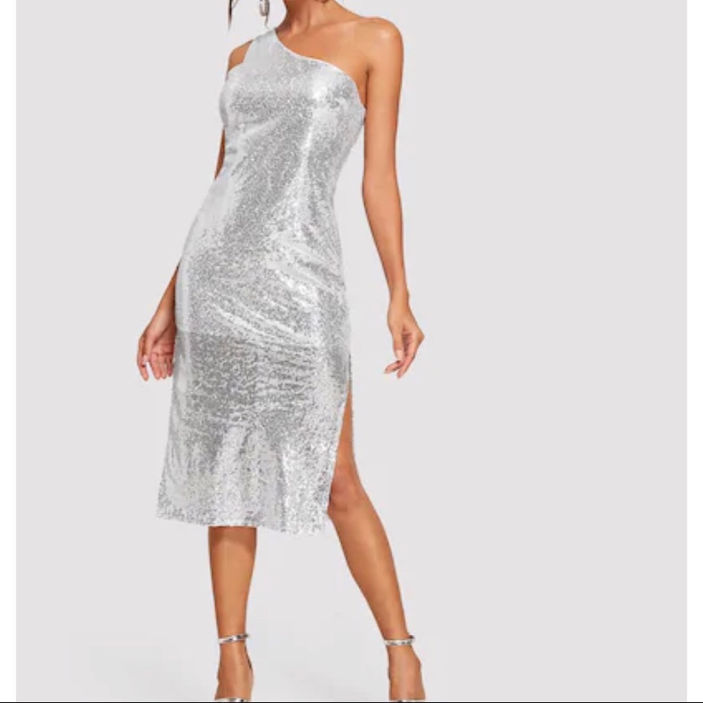 One shoulder Sequin Dress Silver - Picture 3 of 4